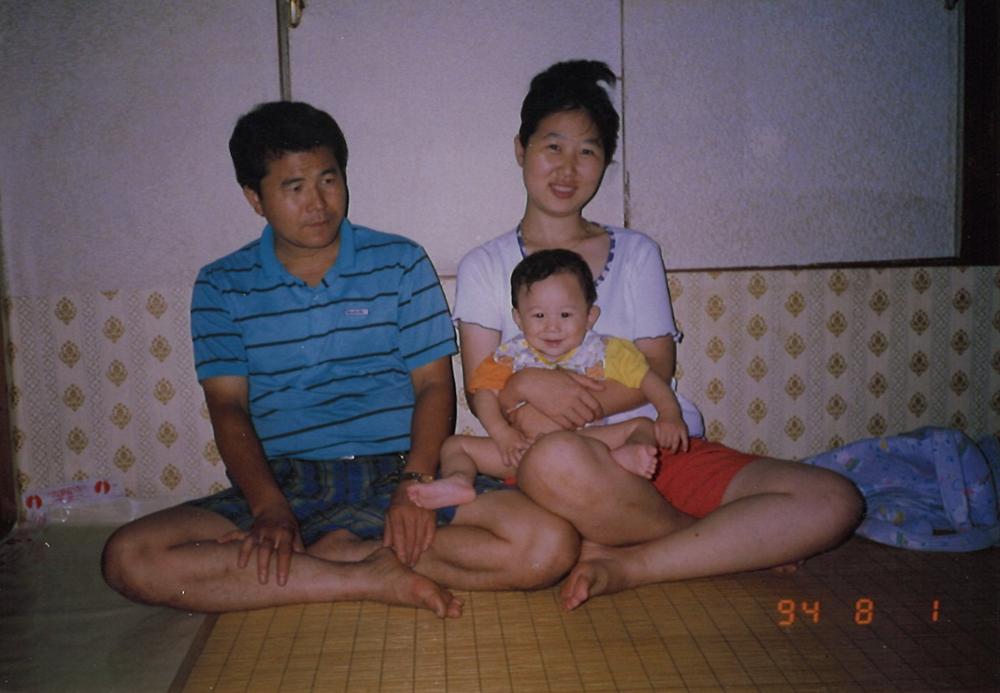 제3회 성북구 민간기록물 수집 공모전_종암동 집 가족사진(3)