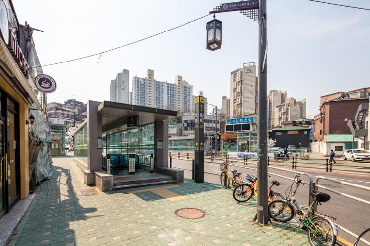 [금도끼 #130] 서울 경전철의 첫 번째 노선, 우이신설선(牛耳新設線)